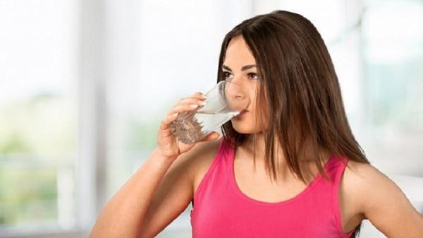 خبراء : الكمية المطلوبة لشرب الماء يوميا 