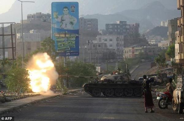 مصرع عدد من الحوثيين بينهم قيادي في مواجهات عنيفة غربي مدينة تعز
