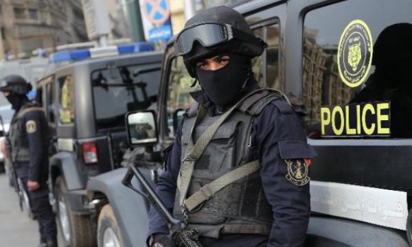 مقتل 3 ضباط شرطة وإصابة 8 في اشتباك مع متشددين بمصر