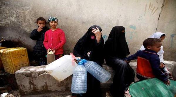 أهالي مدينة صنعاء القديمة يشكون من انقطاع مشروع المياه عن منازلهم منذ 3 أسابيع