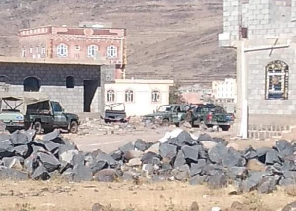 اشتباك مسلح بين أفراد حملة عسكرية حوثية غربي صنعاء أسفر عن مقتل وإصابة شخصين