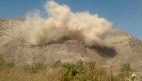 الحوثيون يفجرون عقبة ملعا الرابطة بين مديريتي حريب والجوبة بمأرب