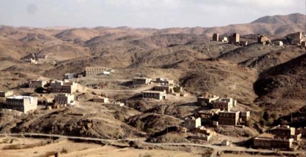 البيضاء.. مليشيا الحوثي تداهم قرية بمديرية الزاهر وتختطف طفلا في السادسة عشر من عمره