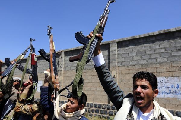حملة عسكرية حوثية تغتال نجل شيخ قبلي في إب