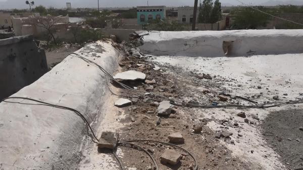 الحديدة.. قصف حوثي يتسبب بأضرار في منازل المواطنين بحيس والجبلية