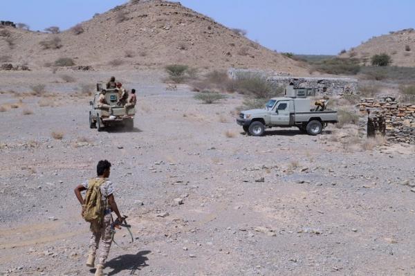 إسقاط مسيرتين حوثيتين واستعادة أسلحة متنوعة ومصرع 30 عنصراً في حجة