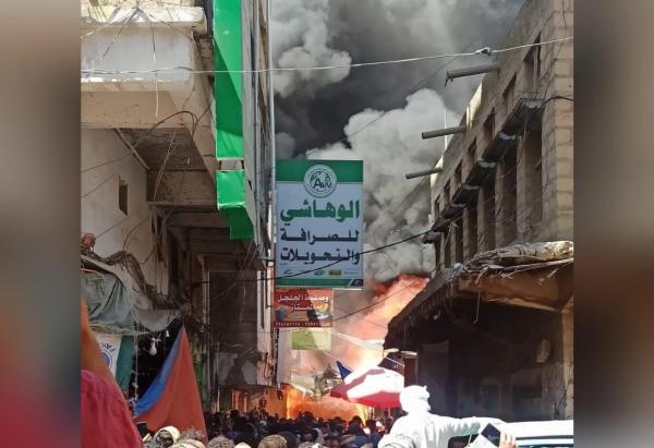 الثالث خلال 5 أيام.. حريق هائل يلتهم محال تجارية وسط مدينة البيضاء