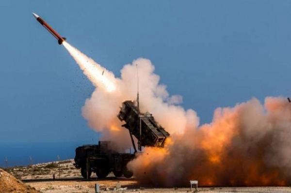 الدفاع الاماراتية: اسقاط واعتراض صواريخ حوثية في سماء ابو ظبي 