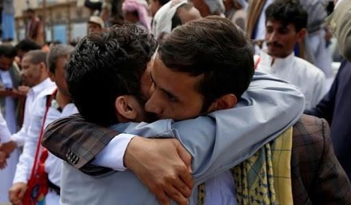 5 سنوات من الفشل الأممي.. الحوثيون يرفضون تبادل الأسرى وفق مبدأ "الكل مقابل الكل"