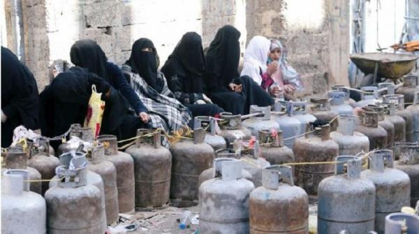 مع حلول شهر رمضان.. مليشيات الحوثي تفرض زيادة كبيرة في سعر الغاز المنزلي