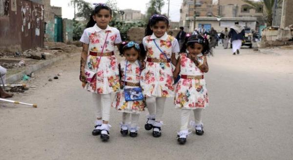 ملابس العيد.. الحرب والفساد يسرقان السعادة من وجوه أطفال اليمن