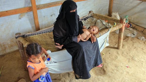الفساد وتهادن قوى النفوذ.. حرب أخرى تعصف باليمنيين