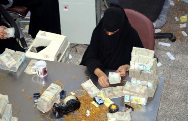 الريال اليمني يتلقى خسارة مفاجئة جديدة في المناطق المحررة 