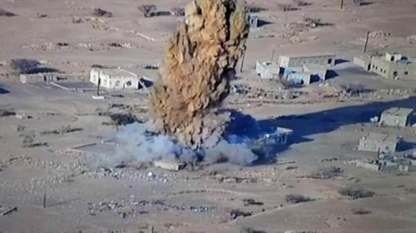 مليشيا الحوثي تفجر عددا من منازل المواطنين في صرواح بمأرب