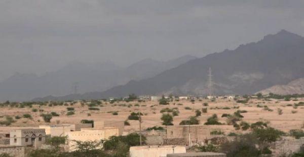 إصابة طفل بقصف حوثي على منازل المواطنين في حيس 