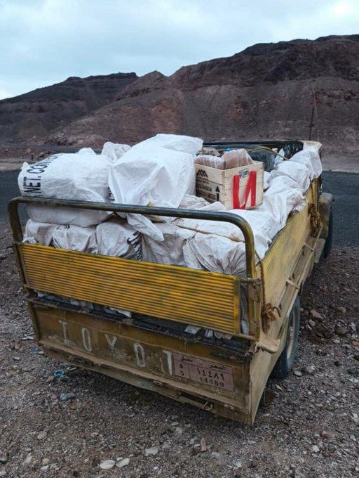المشتركة تضبط سيارة تحمل مواد مهربة لتصنيع العبوات الناسفة كانت في طريقها إلى الحوثيين
