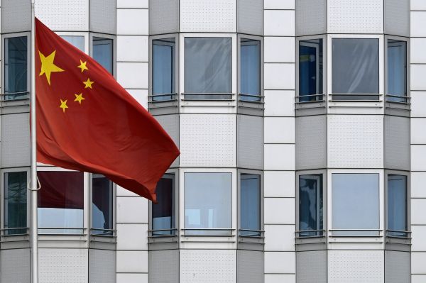 صحيفة: موجة اعتقالات في دول أوروبية لعدد من الجواسيس الصينيين