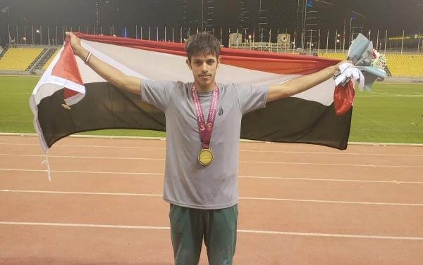 عدَّاء يمني يحصد ذهبية بطولة غرب آسيا لألعاب القوى فئة 800 متر رجال
