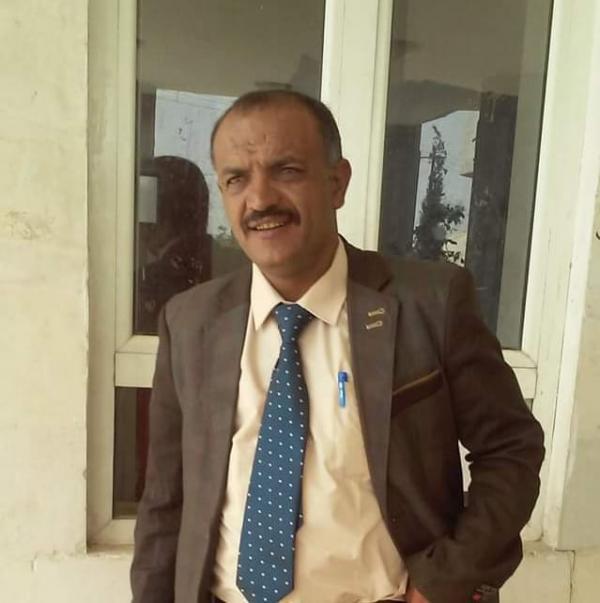 مسلحون حوثيون يعتدون على مدير عام حقوق الإنسان بذمار ويهددونه بالتصفية