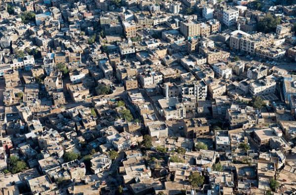 رجل يقتل زوجته بـ "الرصاص" بذمار والعثور على شاب مقتولاً بطريقة بشعة جنوبي تعز