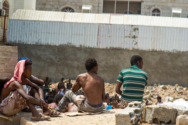 منظمة حقوقية: الحوثي استغل أطفال لاجئين أفارقة وجندهم في مراكز صيفية