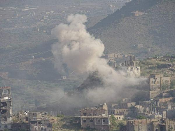 استشهاد وإصابة 5 مدنيين بقذيفة حوثية استهدفت حياً سكنياً بمدينة تعز