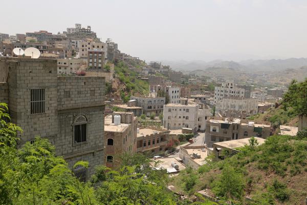 استشهاد طفلين شقيقين بانفجار مقذوف حوثي غربي تعز