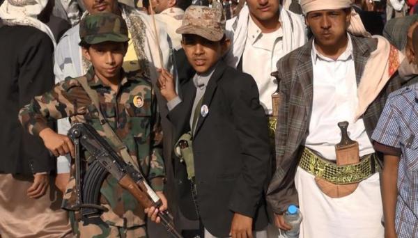 مراكز الحوثي الصيفية.. معامل لتفخيخ عقول الأطفال والشباب
