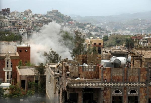 تعز... مليشيا الحوثي تستهدف قرية السويهرة بمقبنة بثلاث قذائف
