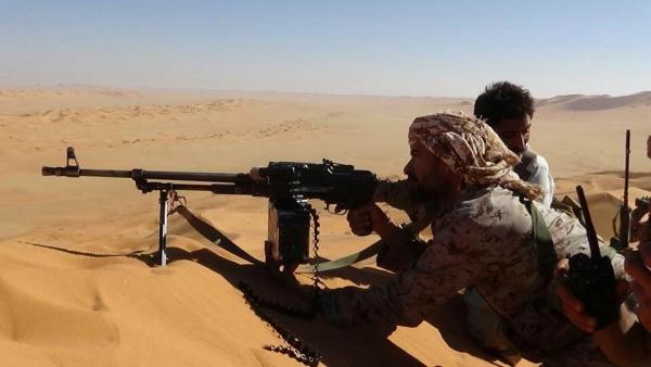 قتلى وجرحى حوثيون وتدمير آليات في جبهة الجدافر بالجوف