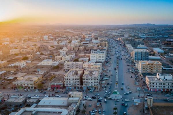 شبوة.. مقتل طفل وإصابة 4 آخرين إثر انفجار جسم مجهول في مكب نفايات