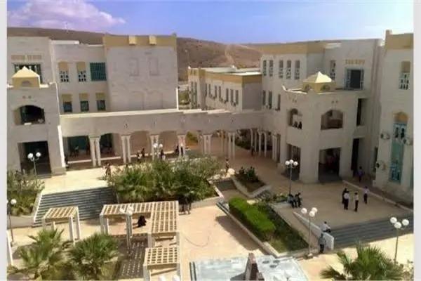 تعليق الدراسة بكلية العلوم جامعة حضرموت