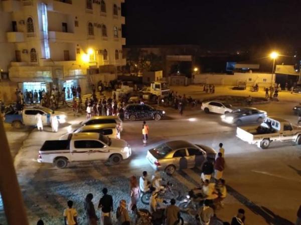 مقتل عسكريين أحدهما قائد كتيبة وإصابة 3 آخرين في اشتباكات مع مطلوبين بحضرموت