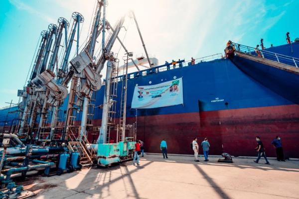 إضراب عمال مسؤولين عن المنحة السعودية لكهرباء المحافظات المحررة