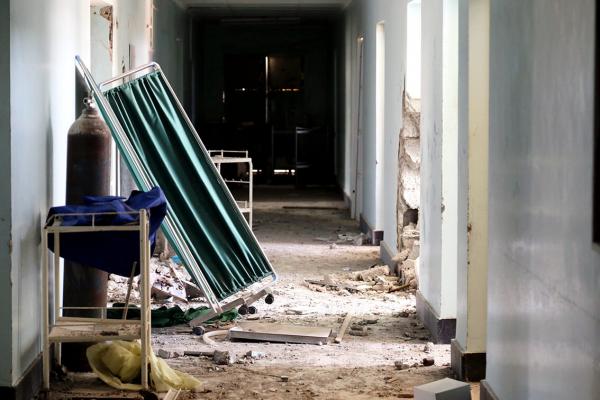 تقرير حقوقي وثق 131 انتهاكاً حوثياً بحق القطاع الصحي خلال 3 أعوام