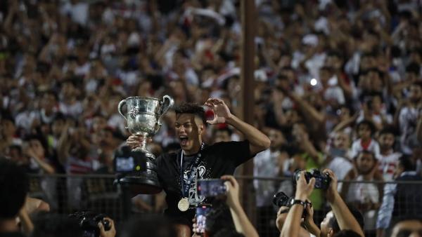 الزمالك يتوج بلقب كأس مصر 2021 للمرة الـ28 في تاريخه بفوزه على الأهلي في المباراة النهائية