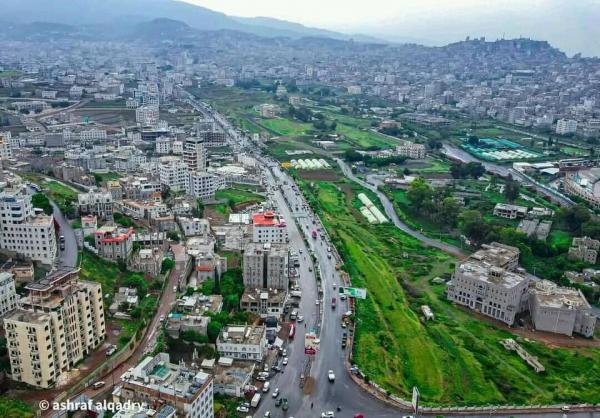 مليشيا الحوثي تغلق محال تجارية في إب رفض ملاكها دفع جبايات غير قانونية