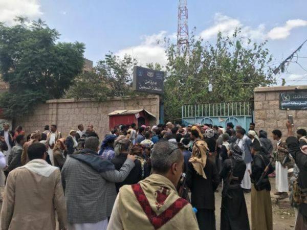 أعضاء السلطة القضائية يعلنون الإضراب الشامل تنديداً باختطاف وتصفية القاضي حمران 