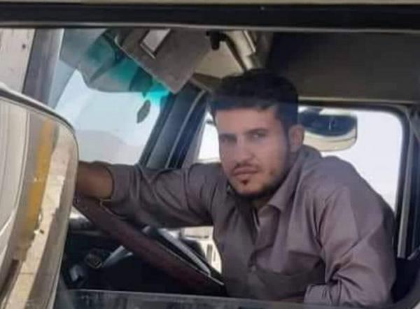 مقتل سائق شاحنة نقل ثقيل بمقذوف حوثي في الخط الدولي بـ “الرويك”