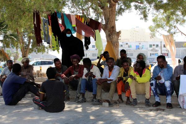المنظمة الدولية للهجرة تعلن إجلاء 1500 مهاجر إفريقي في اليمن