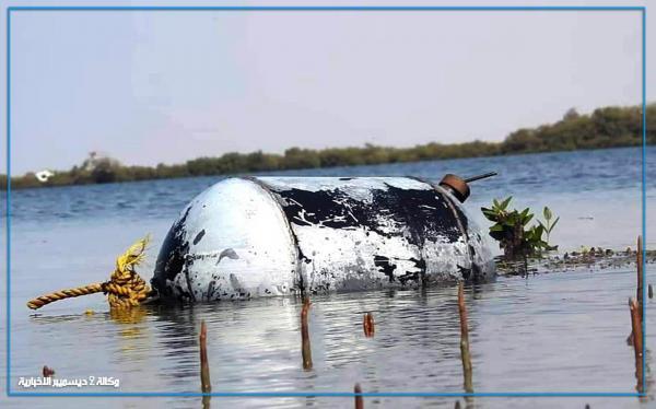مليشيا الحوثي تستخدم قوارب الصيد لزراعة الألغام البحرية في البحر الأحمر