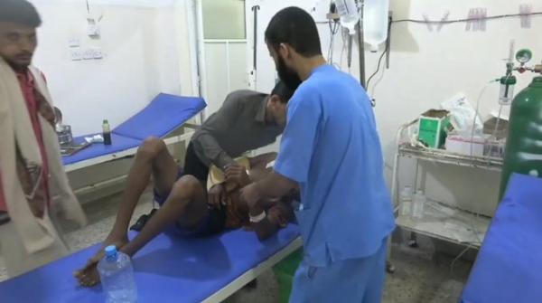 الحديدة.. إصابة مدني برصاص قناص حوثي في التحيتا