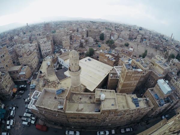 مليشيا الحوثي تقتحم بالمدرعات مسجداً للسلفيين بصنعاء وتعتقل القائم عليه