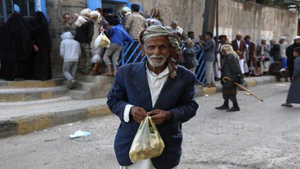 الأغذية العالمي يؤكد تزايد الجوع في اليمن جراء انخفاض قيمة الريال