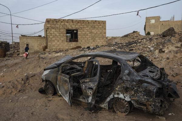 استشهاد وإصابة جنود بانفجار عبوتين ناسفتين في أبين ومأرب