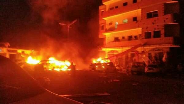 استشهاد وإصابة 30 شخصاً بانفجار سيارة مفخخة في عدن