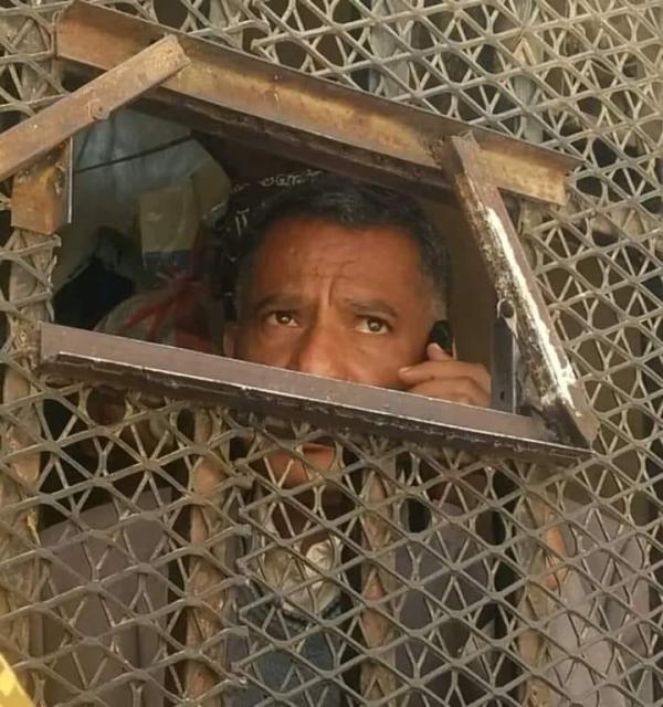 محكمة حوثية تودع صحفيا السجن بصنعاء 