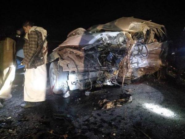 وفاة وإصابة 11 شخصاً بينهم نجل عبدالكريم الحوثي في حادث مروري بعمران