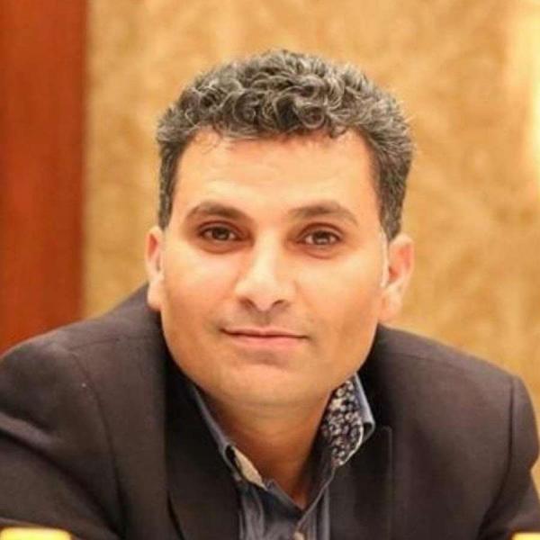 الصحفي نائف حسان: العيسي ومكتب رئيس الوزراء متورطون بفساد  بقيمة ٤٥ مليون دولار شهريا
