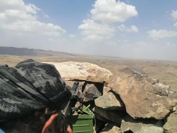 قتلى وجرحى حوثيون في اشتباكات مع مسلحين قبليين شرقي الجوف